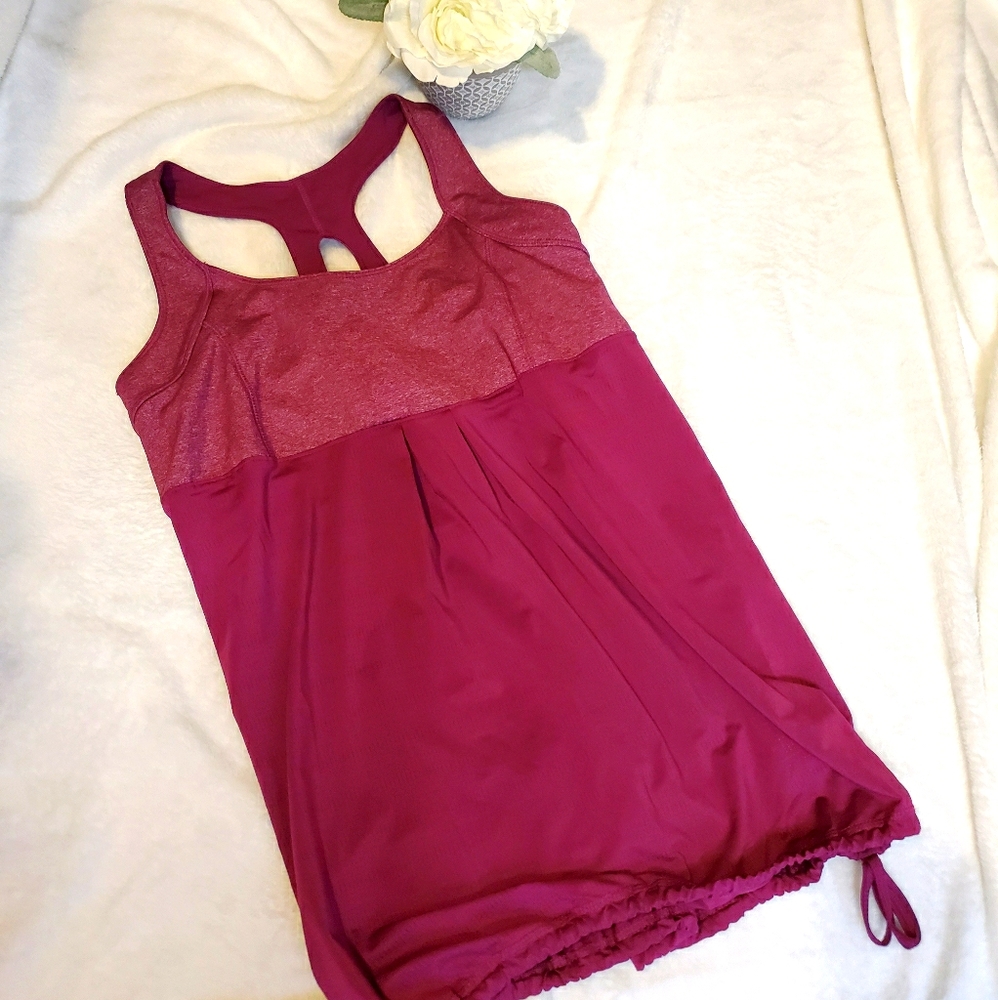 NWOT Old Navy Active Loose Fit Compression Top